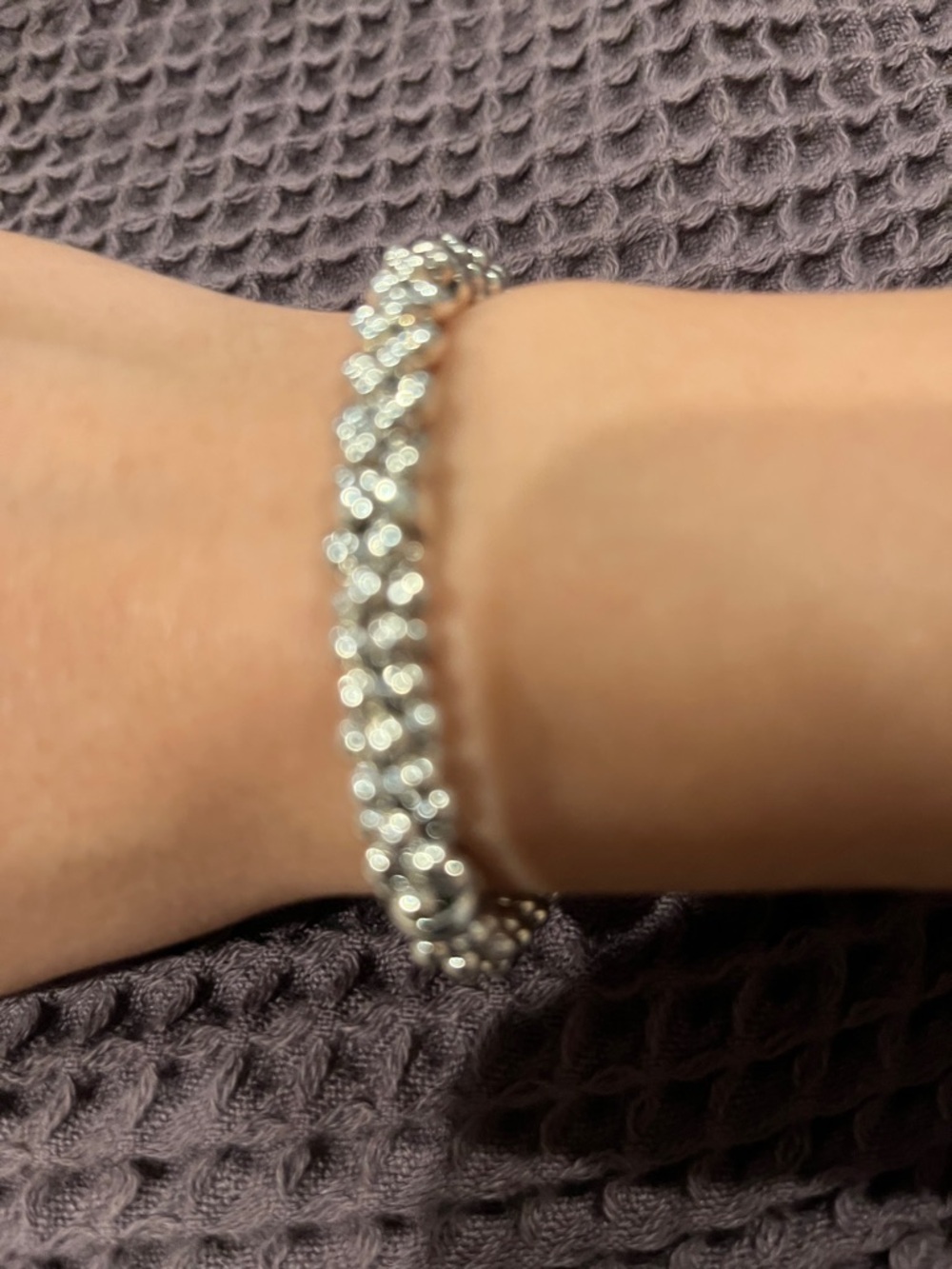LAGOS Caviar Size M Silver Beaded Women's Bracelet - Elegant Silver Bracelet - Picture 3 of 4